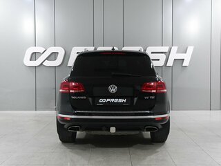 2015 Volkswagen Touareg II Рестайлинг, чёрный, 3439000 рублей, вид 4