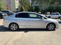 2009 Honda Civic Hybrid VIII Рестайлинг, серебристый, 675000 рублей - вид 4