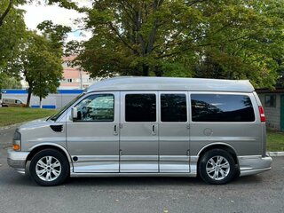 2008 GMC Savana I Рестайлинг, бежевый, 2000000 рублей, вид 4