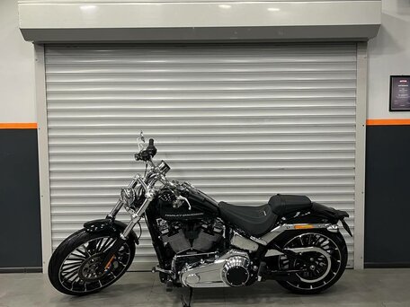 2026 Harley-Davidson Breakout, чёрный, 3750000 рублей, вид 1