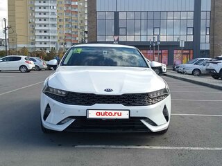 2021 Kia K5 III, белый, 2310000 рублей, вид 3