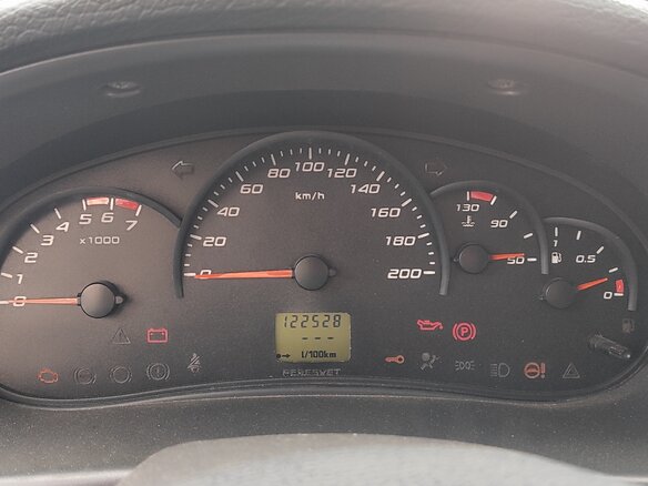 2011 Lada (ВАЗ) Priora I, белый, 240000 рублей - вид 7