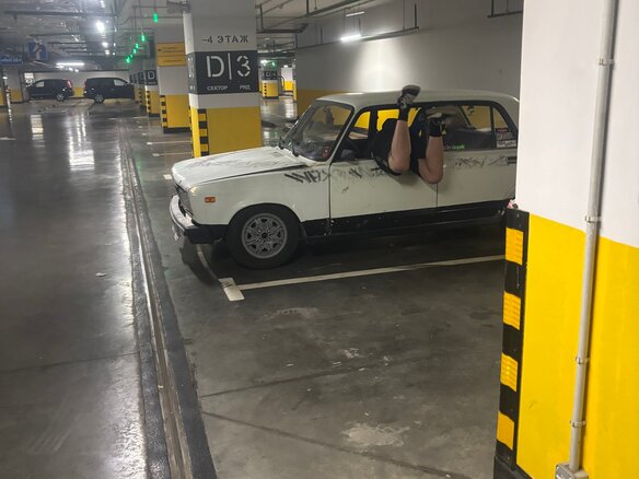 1998 Lada (ВАЗ) 2105, белый, 105000 рублей - вид 3