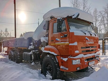 2023 КамАЗ 43118, оранжевый, 6227950 рублей, вид 2