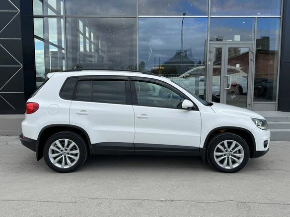 2011 Volkswagen Tiguan I Рестайлинг, белый, 1280000 рублей - вид 16