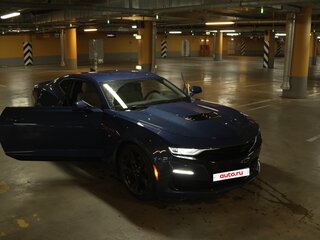 2021 Chevrolet Camaro 10-speed VI Рестайлинг, синий, 3900000 рублей, вид 2