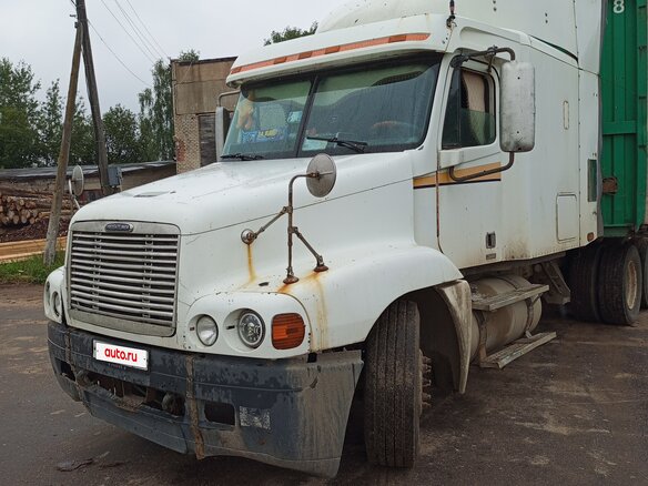2000 Freightliner FLC, белый, 600000 рублей - вид 4
