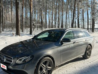 2017 Mercedes-Benz E-Класс 220 d V (W213, S213, C238), серый, 1930000 рублей, вид 5