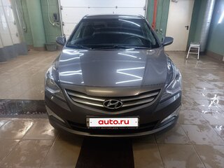 2015 Hyundai Solaris I Рестайлинг, серый, 750000 рублей, вид 2