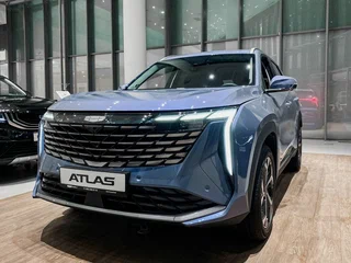 2025 Geely Atlas II, голубой, 3449990 рублей, вид 3