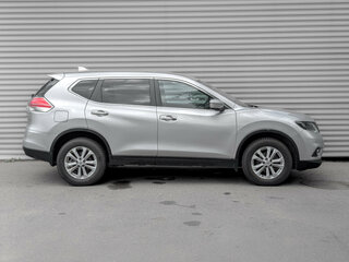2017 Nissan X-Trail III, серебристый, 1960000 рублей, вид 4