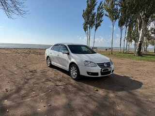 2010 Volkswagen Jetta V, белый, 709000 рублей, вид 1