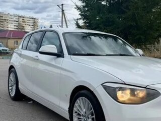 2012 BMW 1 серии 116i II (F20/F21), белый, 600000 рублей, вид 1