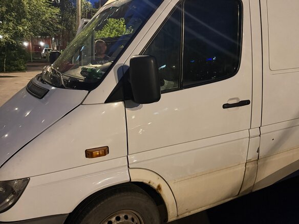 2001 Mercedes-Benz Sprinter Classic, белый, 800000 рублей - вид 3