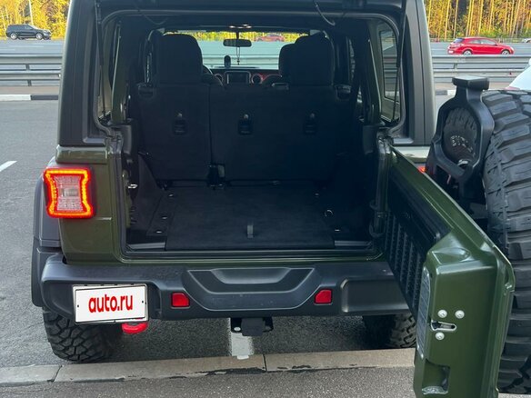 2020 Jeep Wrangler IV (JL), зелёный, 4999999 рублей - вид 11