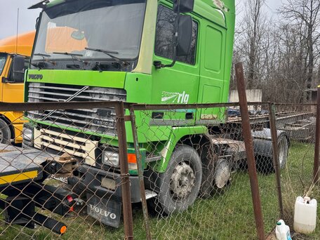 1990 Volvo FE, зелёный, 400000 рублей, вид 1