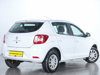 2018 Renault Sandero II Рестайлинг, белый, 889000 рублей, вид 3