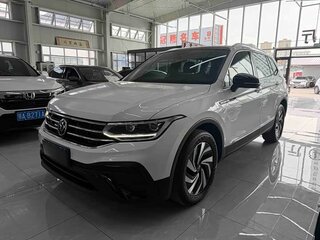 2023 Volkswagen Tiguan II Рестайлинг, белый, 2490000 рублей, вид 1