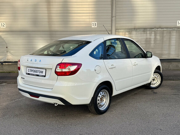 2025 Lada (ВАЗ) Granta I Рестайлинг, белый - вид 4