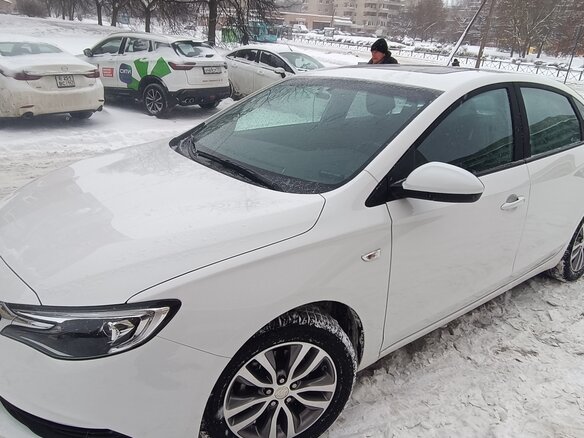 2022 Buick Excelle III Рестайлинг, белый, 1400000 рублей - вид 1