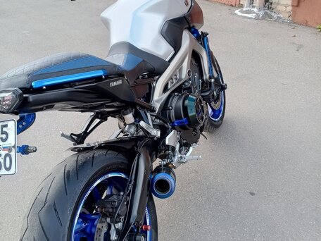 2015 Yamaha MT-09 (FZ-09), серый, 650000 рублей, вид 3