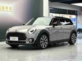 2023 Mini Clubman Cooper II Рестайлинг, серебристый, 2650000 рублей