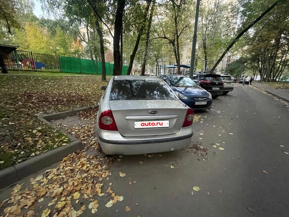 2007 Ford Focus II, серый - вид 2