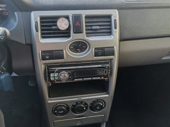 2010 Lada (ВАЗ) Priora I, серебристый, 210000 рублей - вид 6