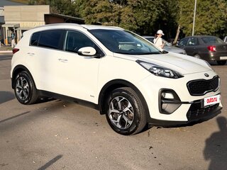 2020 Kia Sportage IV Рестайлинг, белый, 2100000 рублей, вид 5