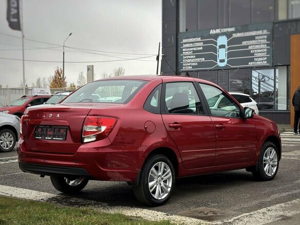 2026 Lada (ВАЗ) Granta I Рестайлинг, красный, 1208000 рублей - вид 5