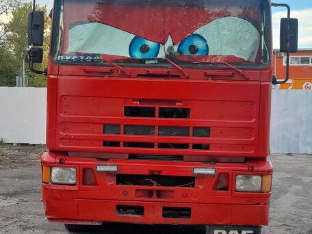 1993 DAF XF 95, красный, 700000 рублей, вид 1