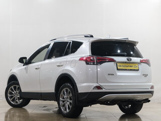 2015 Toyota RAV4 IV (XA40) Рестайлинг, белый, 2299000 рублей, вид 4