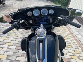 2020 Harley-Davidson Electra Glide, чёрный, 1800000 рублей, вид 5