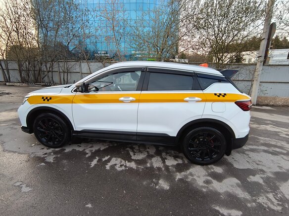 2022 Geely Coolray I, белый, 1249000 рублей - вид 2