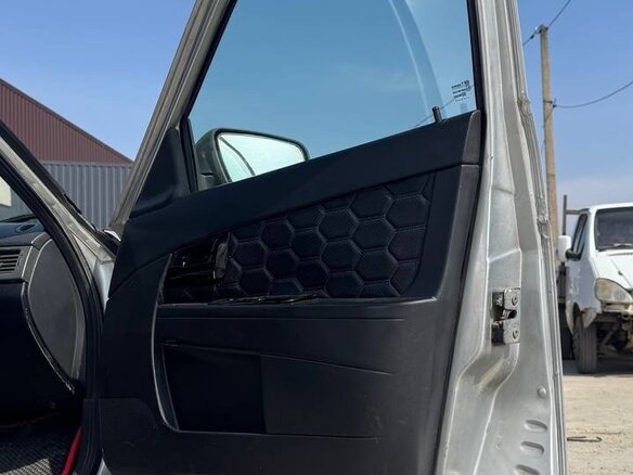 2011 Lada (ВАЗ) Priora I, серебристый, 320000 рублей - вид 12