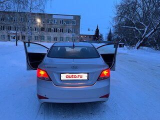 2016 Hyundai Solaris I Рестайлинг, серебристый, 1170000 рублей, вид 3