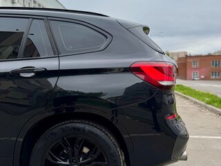 2020 BMW X1 20i xDrive II (F48) Рестайлинг, чёрный, 4150000 рублей, вид 5