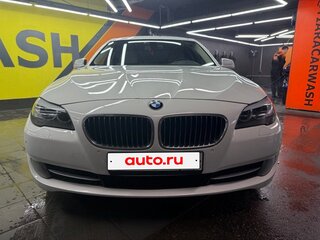 2013 BMW 5 серии 530d xDrive VI (F10/F11/F07), белый, 2200000 рублей, вид 1