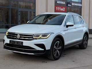 2021 Volkswagen Tiguan II Рестайлинг, белый, 3000000 рублей, вид 2