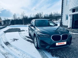 2021 BMW X1 20i xDrive II (F48) Рестайлинг, серый, 3550000 рублей, вид 5