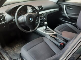 2009 BMW 1 серии 116i I (E81/E82/E87/E88) Рестайлинг, чёрный, 1100000 рублей, вид 3
