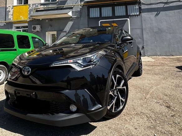 2017 Toyota C-HR I, чёрный, 2150000 рублей - вид 6