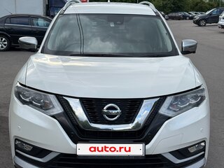 2017 Nissan X-Trail III Рестайлинг, белый, 1700000 рублей, вид 3
