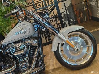 2024 Harley-Davidson Fat Boy, серый, 3300000 рублей, вид 4