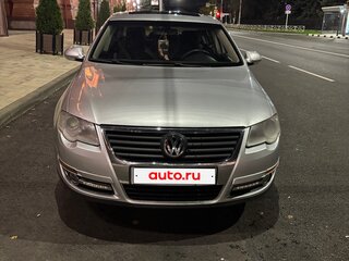 2005 Volkswagen Passat B6, серебристый, 590000 рублей, вид 3