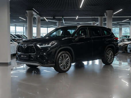 Toyota Highlander IV (XU70)