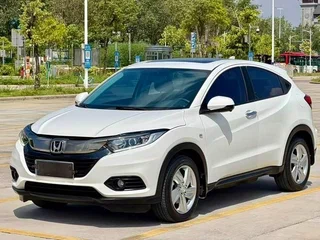 2022 Honda Vezel I Рестайлинг, белый, 1192100 рублей, вид 1