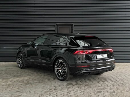 2026 Audi Q8 50 TDI I (4M) Рестайлинг, чёрный, 16600000 рублей, вид 3