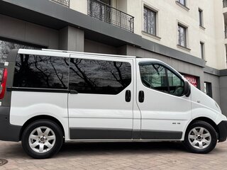 2007 Renault Trafic II Рестайлинг, белый, 1490000 рублей, вид 2