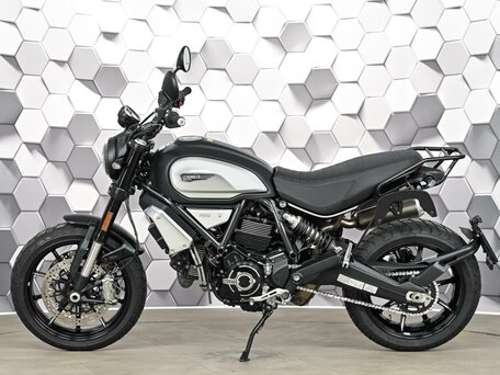 2022 Ducati Scrambler 1100, чёрный, 1069000 рублей, вид 4